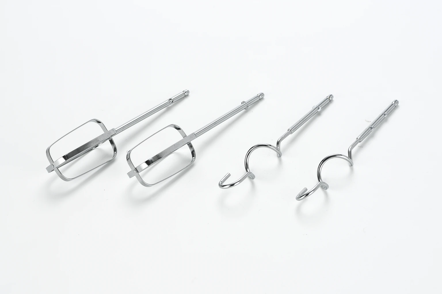Verified GHM007 set with two stainless-steel beaters and two dough hooks